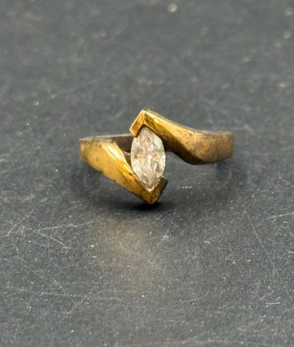 Vintage Marquise Bypass Ring Central Stone Gold Tone